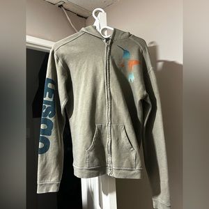 Free city women’s sweater size L